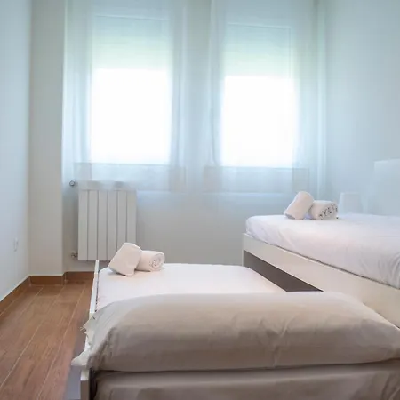 Apartamentos Somo * סומו